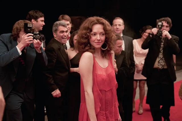 电影《拉芙蕾丝》中的阿曼达让人想轻抚她的脸庞