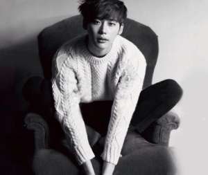 李钟硕有女朋友吗(李钟硕权娜拉恋情曝光 李钟硕被爆与权娜拉秘密真的吗？权娜拉个人资料)