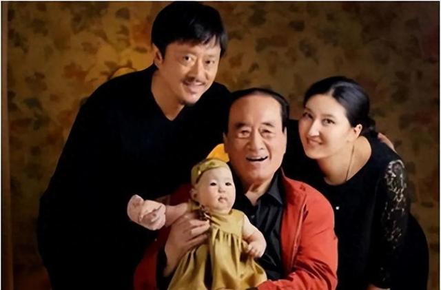 庞好：父亲是与王心刚齐名的庞学勤，娶演员东方闻樱，幸福美满