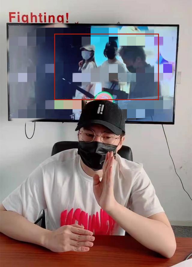 周扬青疑曝新恋情,与男子雨中依偎,对方开800万豪车不输罗志祥