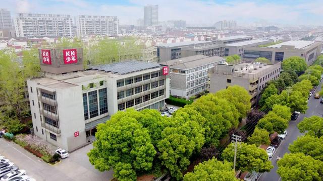 从摆地摊到卖全球,又一个浙商故事在央视热播