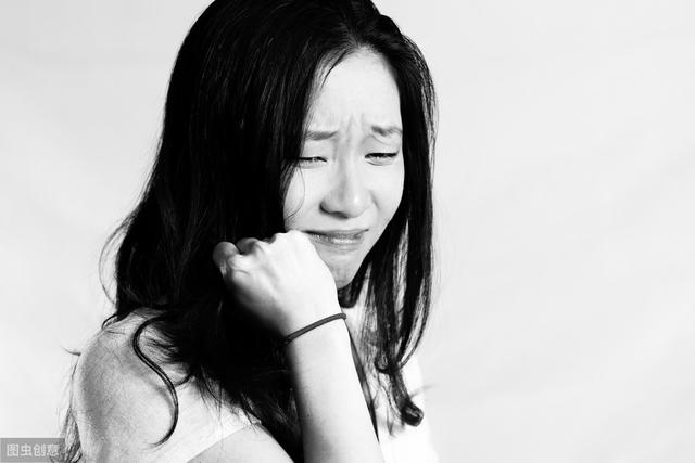 哭泣的百合花