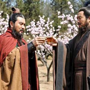 新版三国演义(新版三国之桃园三结义)