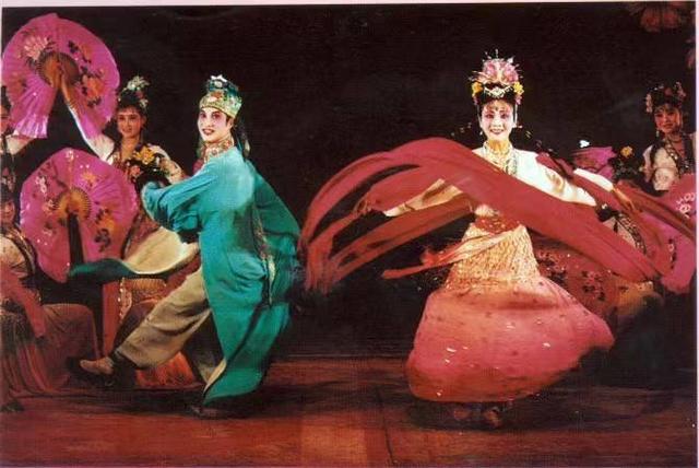 曾演了4700余场《芙蓉花仙》亮相四川省第二届川剧汇演开幕式