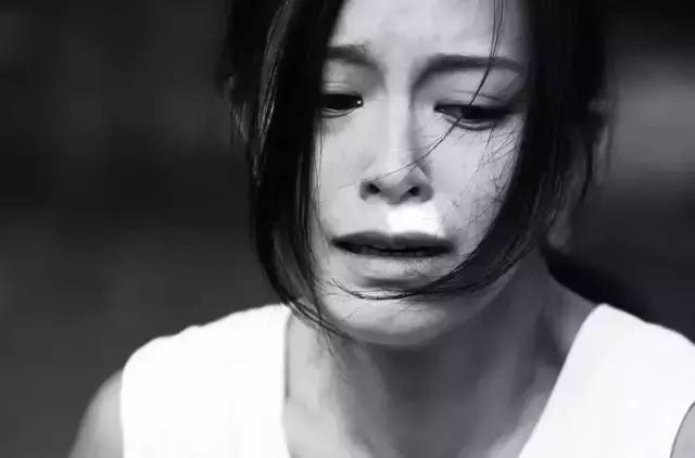 貌美身材正、AB同门“香港第一代嫩模”文咏珊为啥还没红？