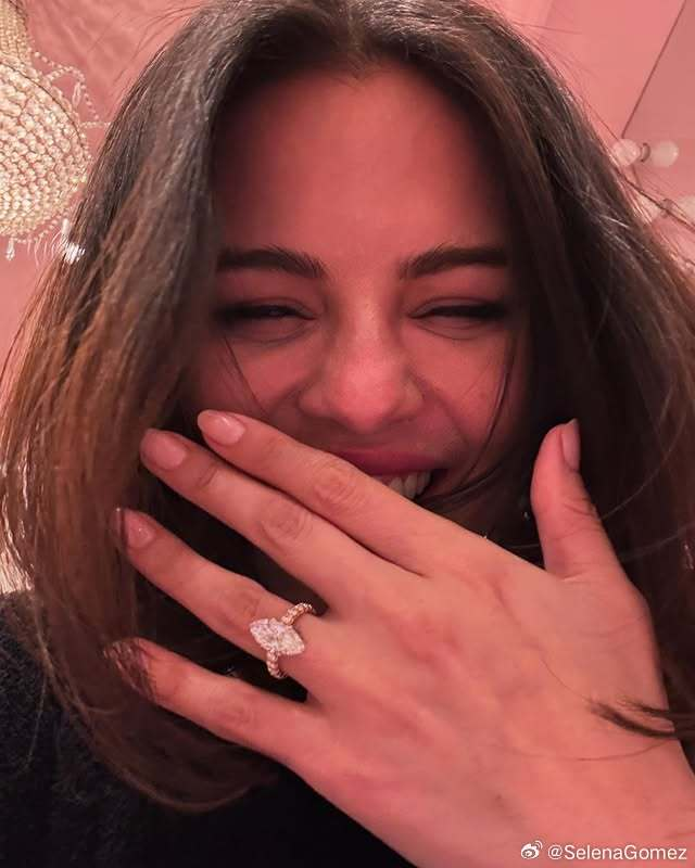 贾斯汀·比伯前女友赛琳娜宣布订婚！网友：“北美意难平”终于大结局