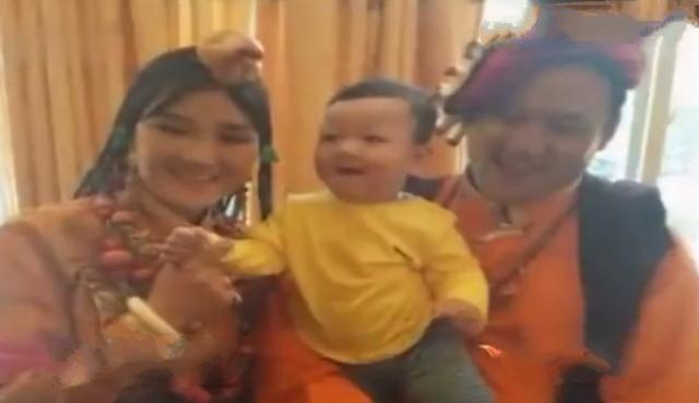 降央卓玛:母亲去世早,婚后连生三胎,婆婆把我当亲女儿疼爱