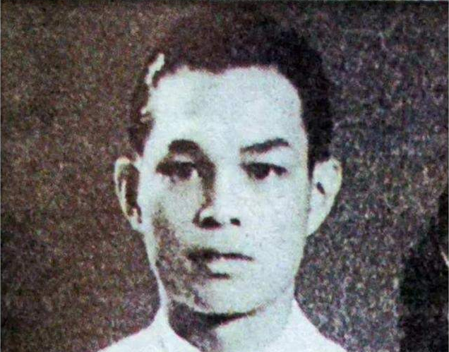 2006年霍英东去世:葬礼上国旗加身,李嘉诚到场,何鸿燊亲自扶灵