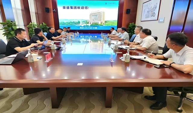 中国商业界黑马崛起,年入6126亿远超腾讯小米,他到底是什么来头