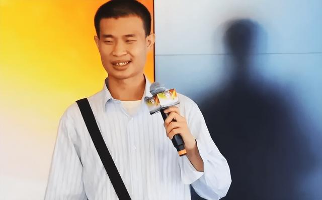数学天才韦神1人战败6名博士，到底是真是假？官方回答惹众议