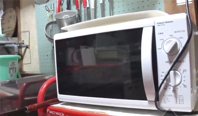 日本83岁老奶奶，独居63㎡废旧的家，过着辛酸又坚强的一生