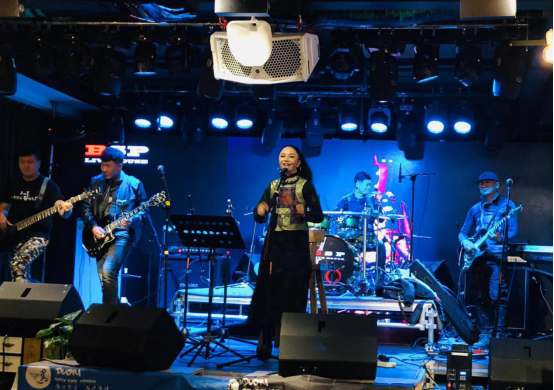 青格·苍狼白鹿音乐之夜——冬日里的一团火