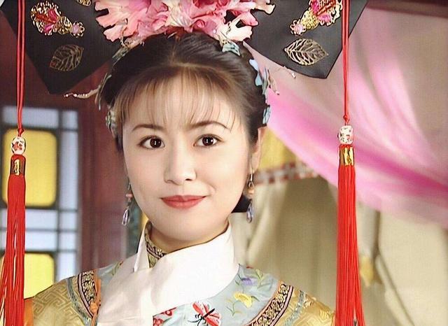 明明是同一个演员,可在续集里像换了张脸,令妃颜值前后变化好大