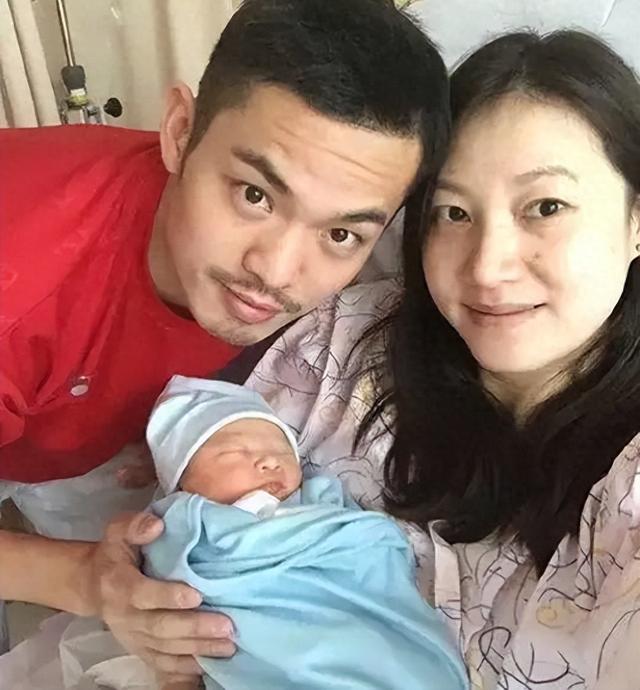 林丹出轨8年，谢杏芳眼中爱意全无，被我们严重低估了