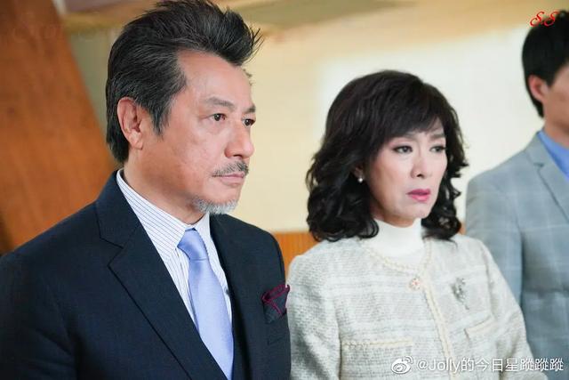 都2021年了，新版《十月初五的月光》还能写出这么尴尬的剧情？