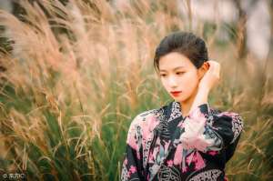 灸舞盟主(小说：这个女孩叫小王，她还有个便宜哥哥叫老王)