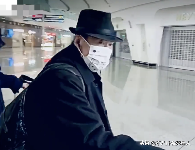 老演员晚年现状:87岁牛犇丧妻独居,68岁李雪健身形消瘦