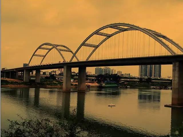 南宁良庆大桥正式通车！横跨邕江竟有这么多桥！你走了几座？