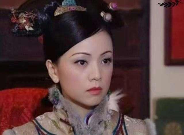 明明是同一个演员,可在续集里像换了张脸,令妃颜值前后变化好大