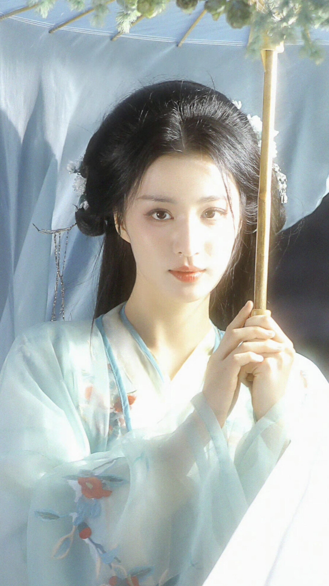 内娱10位热度最大的美女明星，来看看有没有你的女神吧？