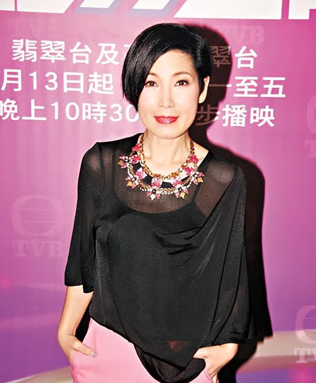 和郑伊健、梁家辉有染,公开承认出轨陈小春的黎芷珊,58岁仍单身