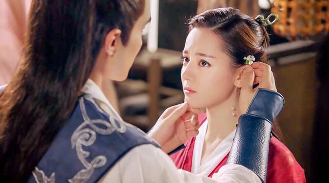 《枕上书》沉晔明明是帝君的影子，为何却活成了夜华的模样？