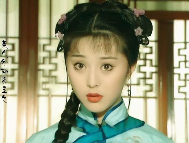 明明是同一个演员,可在续集里像换了张脸,令妃颜值前后变化好大