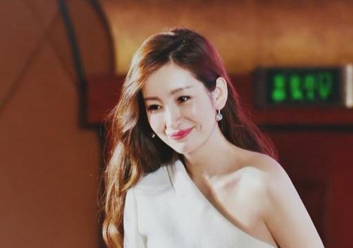 吴世勋的粉丝是阚清子，边伯贤的粉丝是白敬亭，而朴灿烈就厉害了