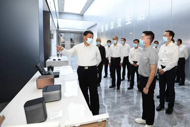 一见·三组词,读懂总书记走进一家民企的深意