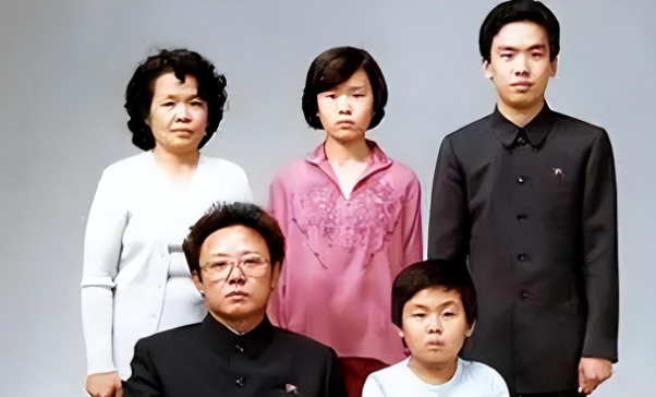 朝鲜“太后”，却是日本制造！金正恩身后的神秘女人：高英姬