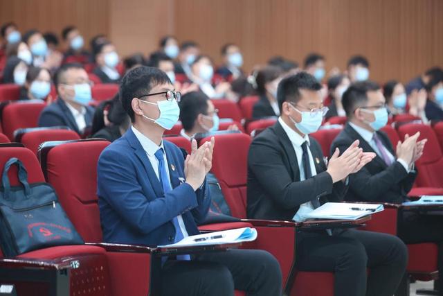 中国共产党中原科技学院第一次代表大会胜利召开