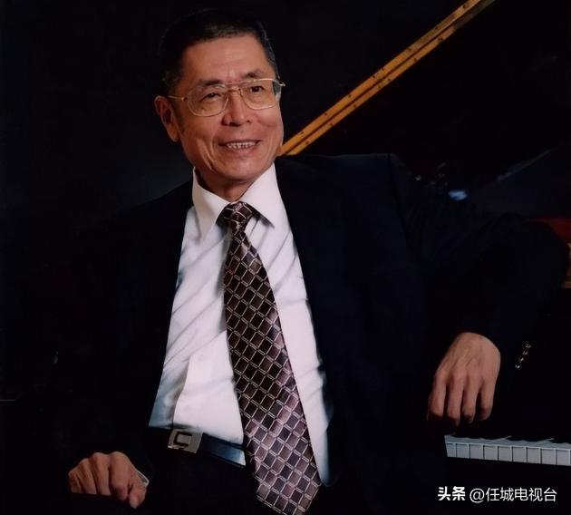 盖燕：28岁嫁给49岁的刘诗昆，夫妻创业挣来几十亿，最后却离了婚