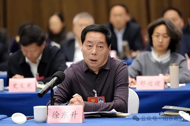 山外大党委书记徐东升、校长孙承武在省政协会议上积极履职建言