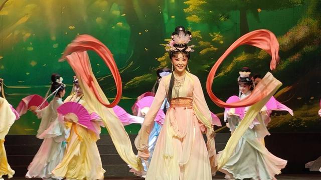 曾演了4700余场《芙蓉花仙》亮相四川省第二届川剧汇演开幕式