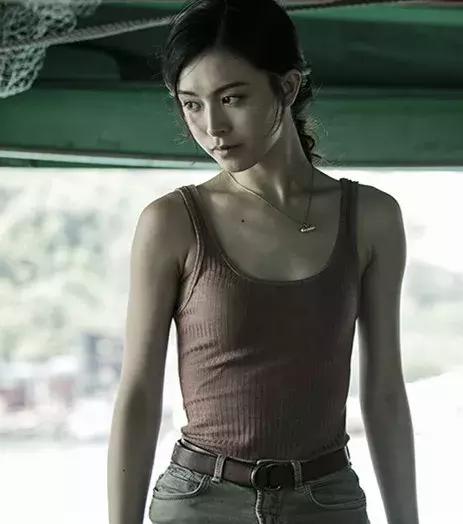 貌美身材正、AB同门“香港第一代嫩模”文咏珊为啥还没红？