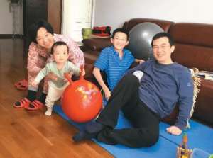 卢萍(四十年 我家生活大变样)