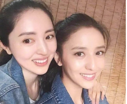 没有血缘关系却恍如一妈生，这些撞脸的艺人到底几辈子修来的缘分