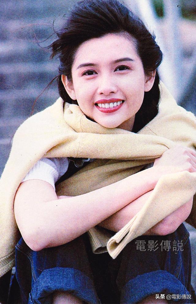 从玉女到王晶打造下的“性感小猫” 邱淑贞早年学生味写真完整版