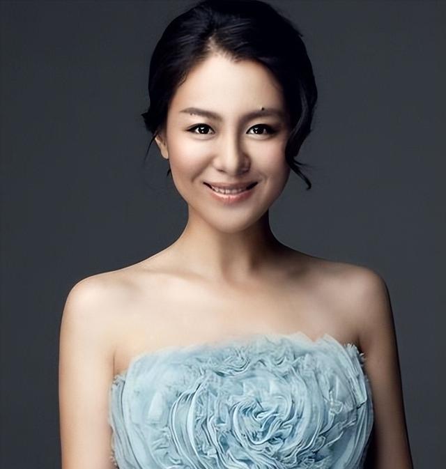 曾经把李保田迷得神魂颠倒, 张国立也难掩喜爱, 如今的她却判若两人
