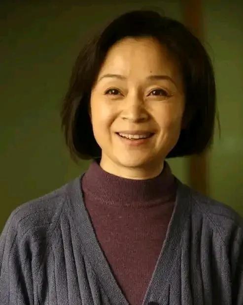 刘莉莉:离婚后嫁富商,婚后成家庭主妇,如今咋样了?