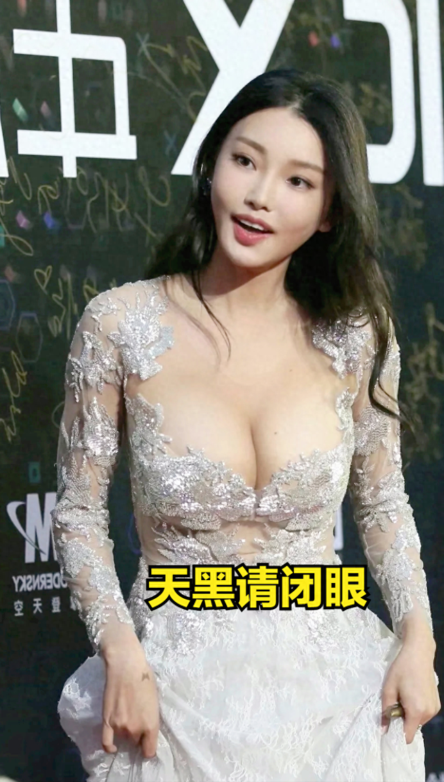揭秘童菲！从《澳门风云》到时尚偶像，她的美丽蜕变之路