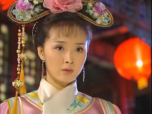 明明是同一个演员,可在续集里像换了张脸,令妃颜值前后变化好大