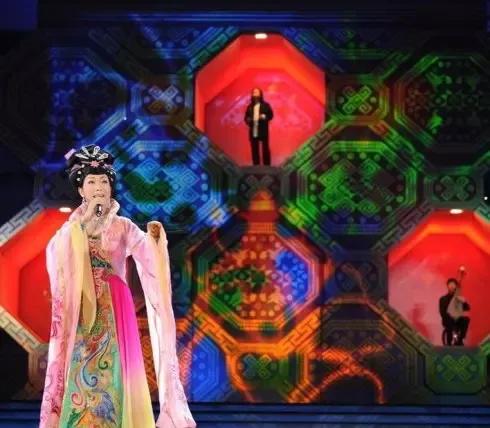 韩红的母亲雍西：女儿52岁仍未婚单身，让她纠结心痛