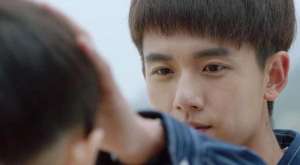 人不枉少年(《人不彪悍枉少年》要结局了，主演们的素颜曝光了)