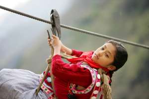 走路上学电影(豆瓣80《走路上学》：一部鲜有人知的高分儿童电影)