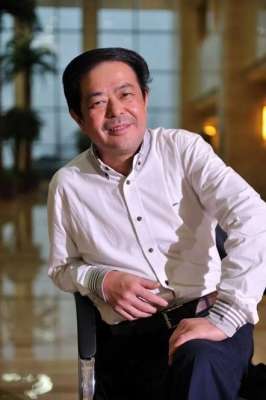 商业界(中国商业界黑马崛起，年入6126亿远超腾讯小米，他到底是什么来头)