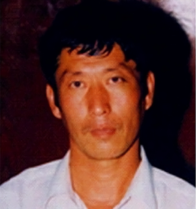 1997年白宝山被判死刑,情妇谢宗芬获刑12年,出狱后选择再赴新疆