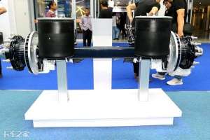 方钢图片(单轴只有460公斤,可靠性还很高,BPW这款车桥真不错)