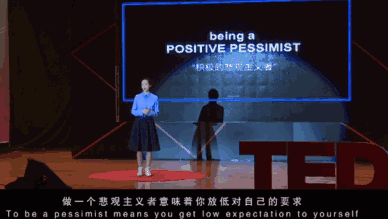 出生名门,嫁大18岁的富豪,出道20多年,韩雪如果不装,早就红了