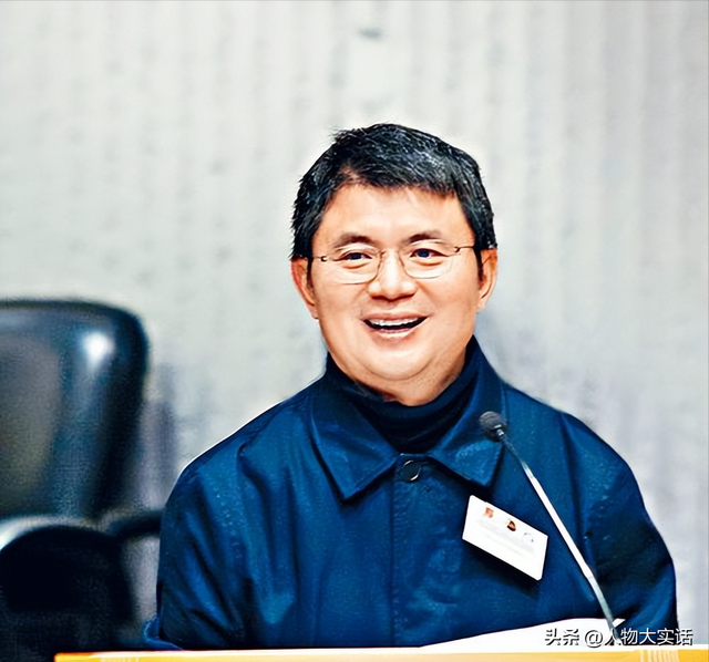 15岁上北大,身家3万亿,金融巨鳄为何栽在“望北楼”?